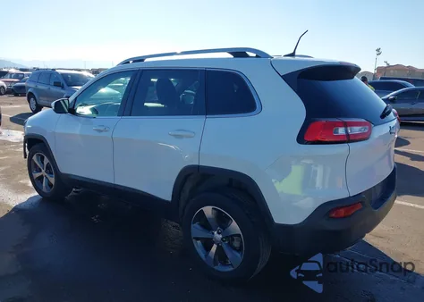 2017 Jeep Cherokee Latitude Fwd из США, поврежденный, VIN 1C4PJLCBXHW547926